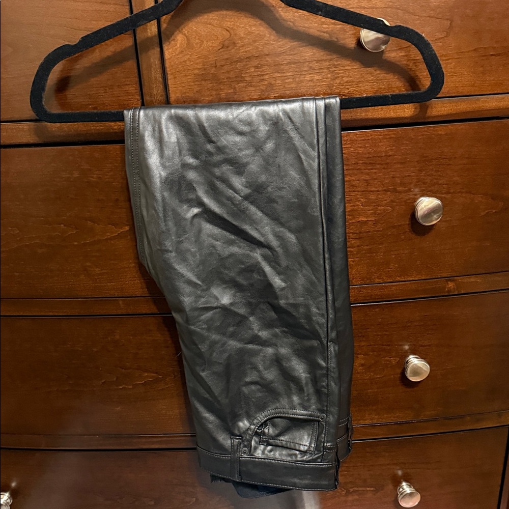 GAP Black Straight Leg Pants